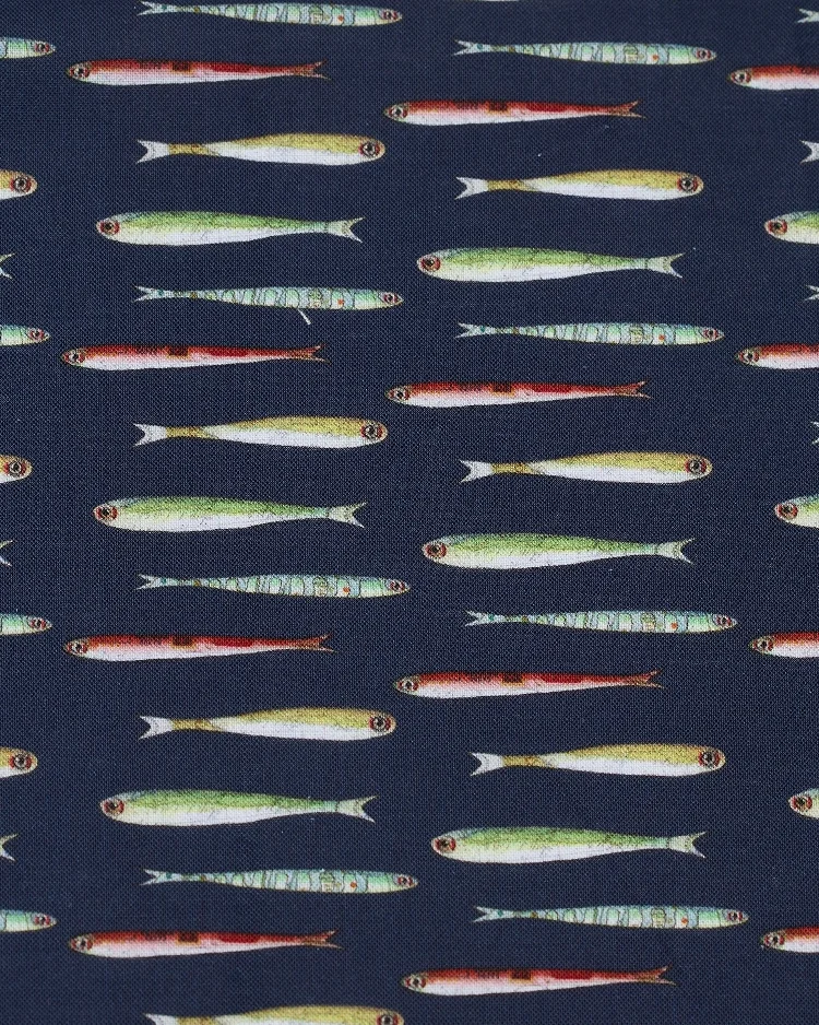 Fabrics - Cotton - Lines Of Fishes on Dark Blue - N65