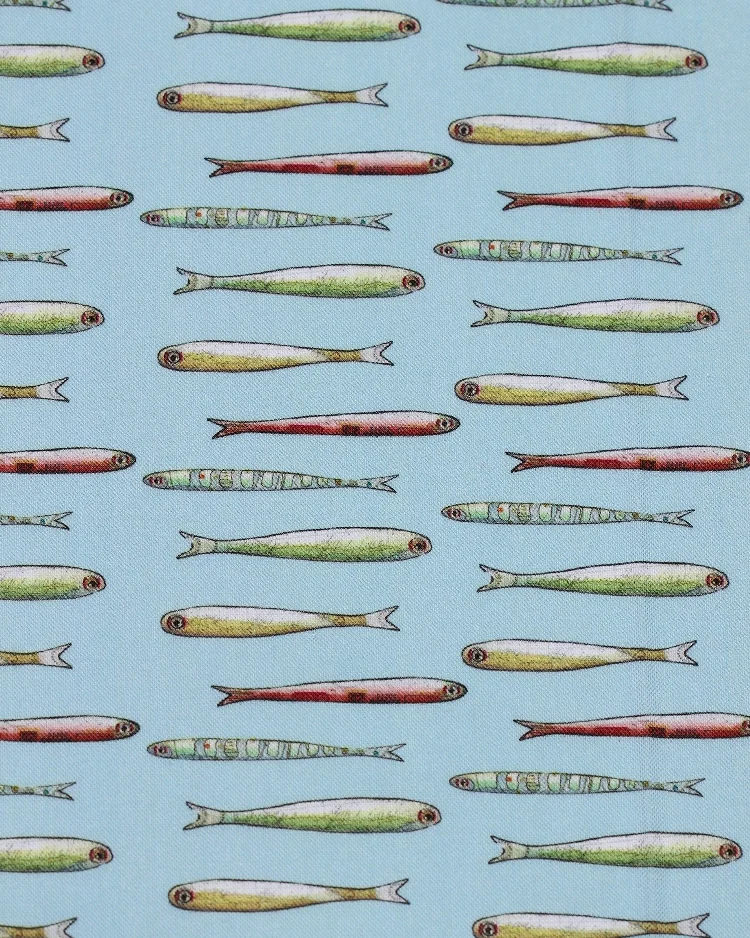 Fabrics - Cotton - Lines Of Fishes on Light Blue - N64