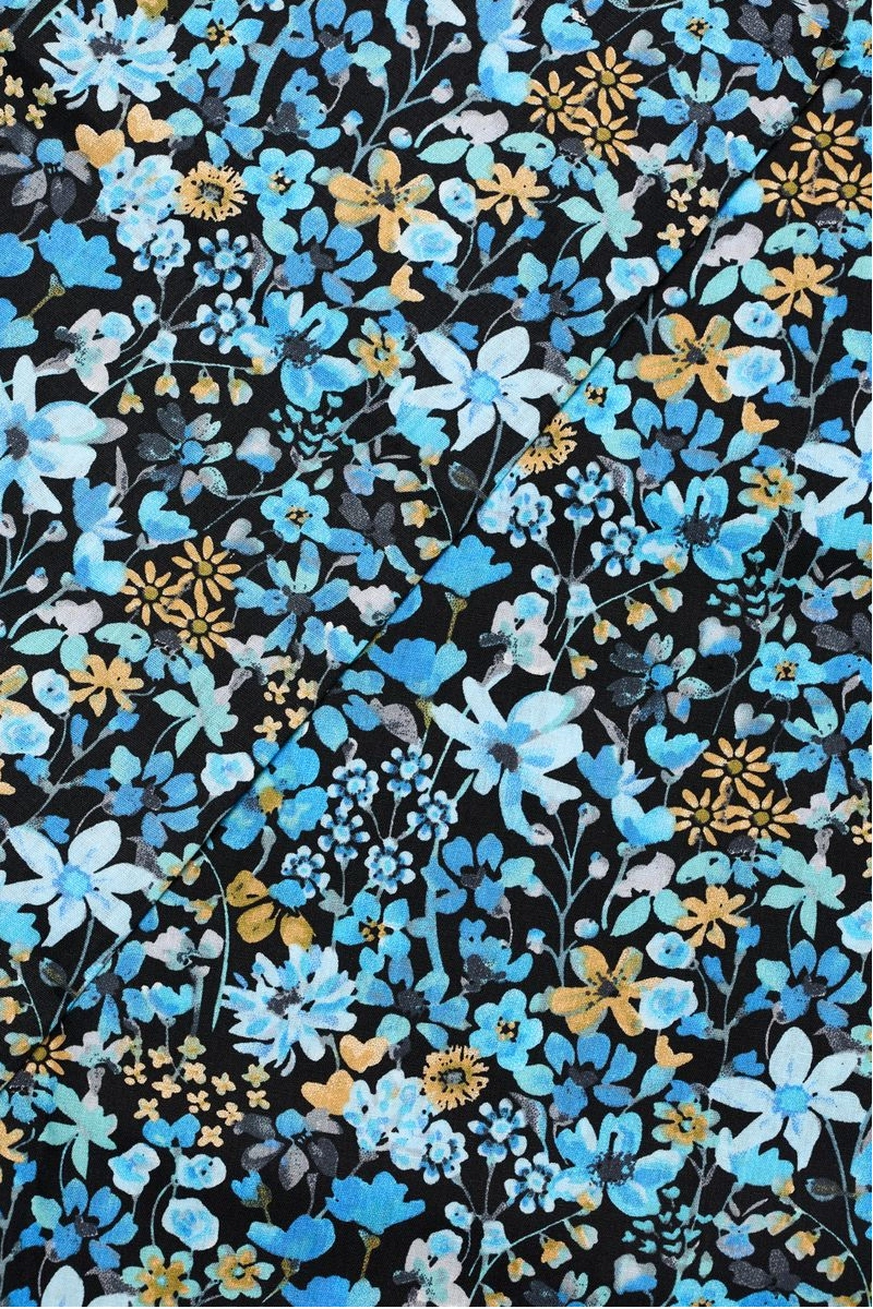 Fabrics - Cotton - Blue Floral Blossoms on Black - SC8225-2 - Overlay