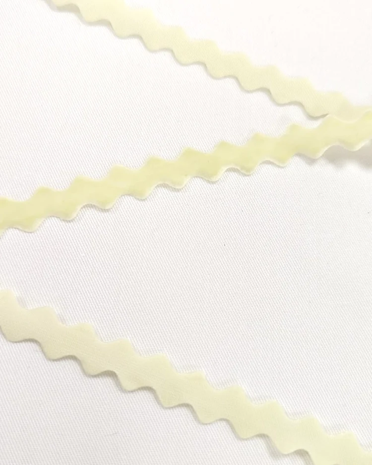 Haberdashery - Trims - Polyester Velour Flat Zigzag Wave Trim - Lemon Yellow - 12mm - Close Up